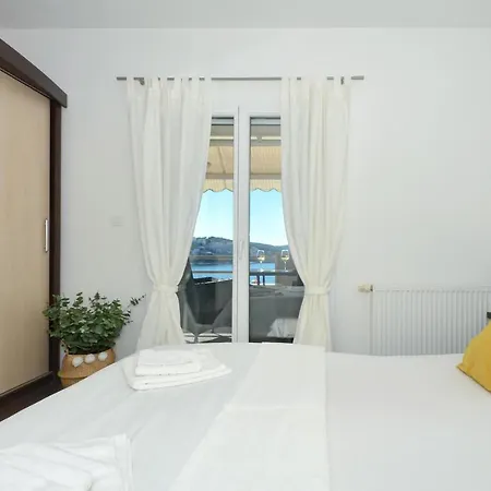 Copacabana Beach Apartments Trogir Exterior photo