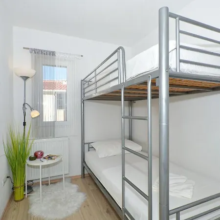 Copacabana Beach Apartments Trogir Exterior photo